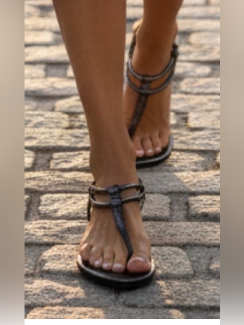 Calvin Klein Black Metallic T-Strap Flat Sandals Metallic Slingback GlamSize:7.5